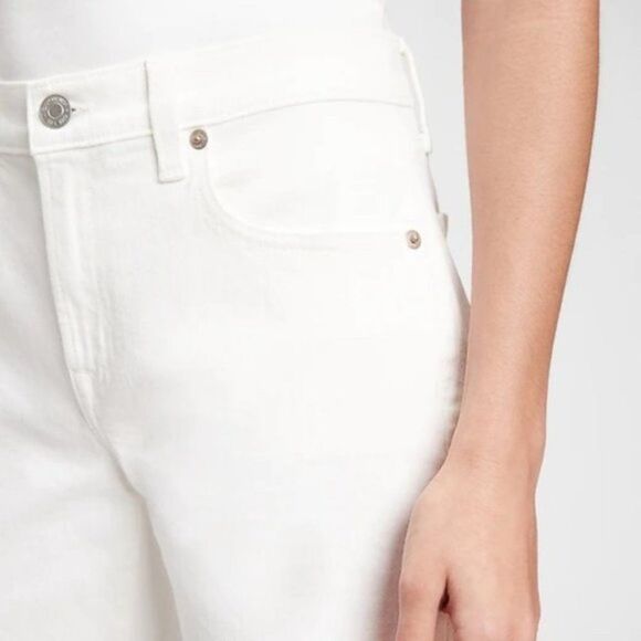 Gap Women's 5'' Mid Rise Denim Shorts With Washwell White - Picture 3 of 8